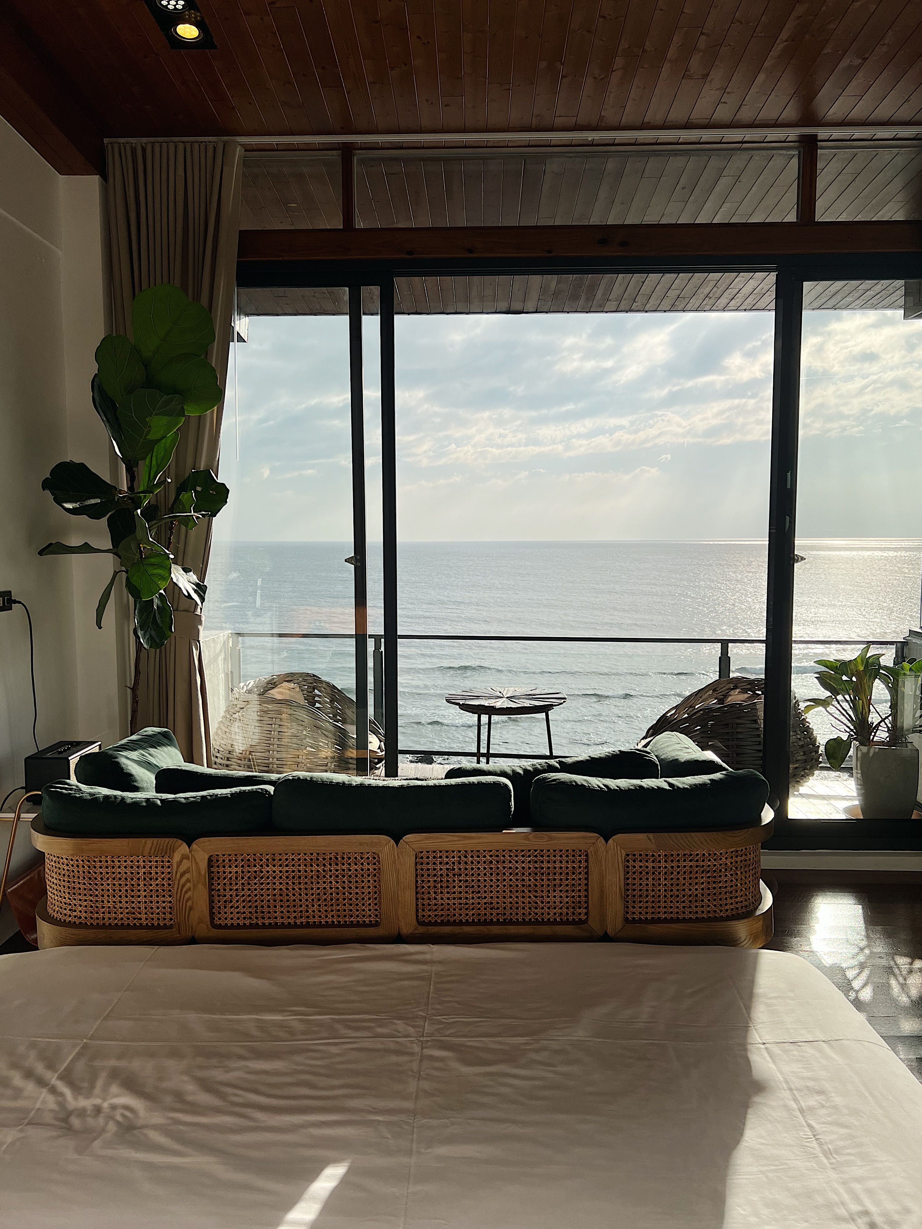 Beachfront 3BR for Rent, JBR — 5 من 8